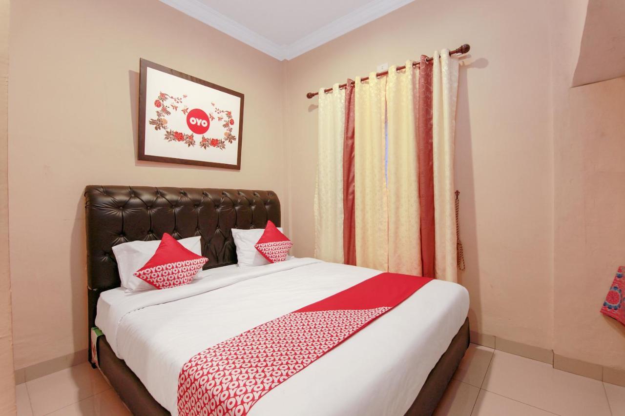 โอโย 799 โฮเต็ล ดิเยง Hotel เบอราสตากี ภายนอก รูปภาพ