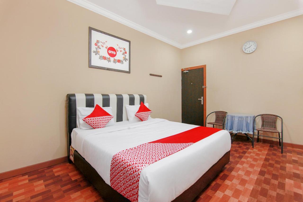 โอโย 799 โฮเต็ล ดิเยง Hotel เบอราสตากี ภายนอก รูปภาพ
